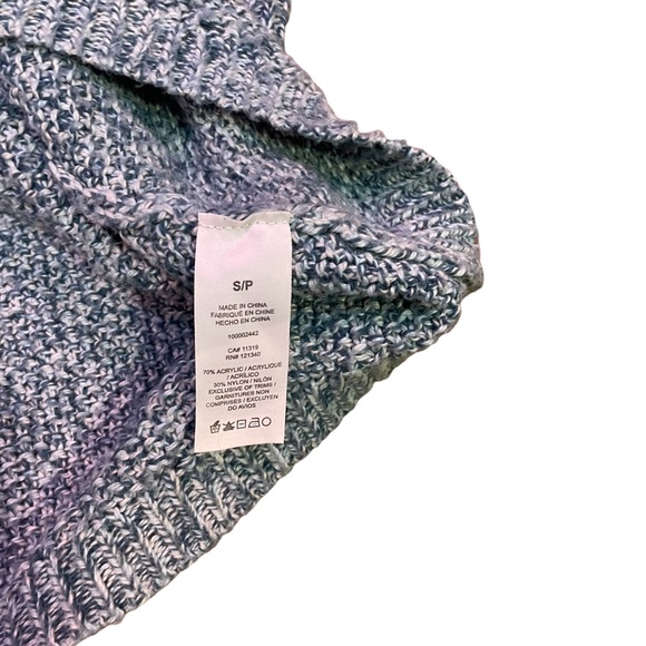 DYNAMITE HIGH-LOW SWEATER SIZE S BLUISH/TURQUOISE IN COLOUR - Picture 9 of 12